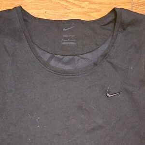 Nike Men's Black Short Sleeve Tee